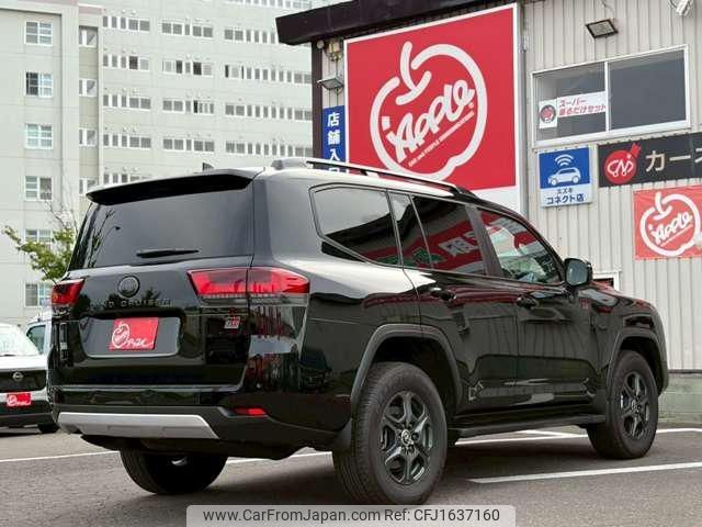 toyota land-cruiser-wagon 2023 CFJ1637160 image 2