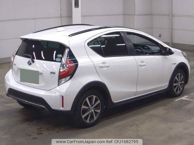 toyota aqua 2018 CFJ1682795 image 2