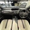 lexus ux 2019 CFJ1821673 image 2