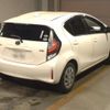 toyota aqua 2019 CFJ1813441 image 2