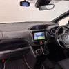 toyota voxy 2017 CFJ1675509 image 6