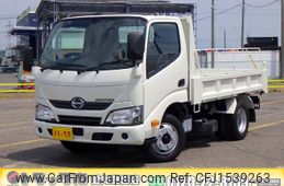 hino dutro 2016 CFJ1539263