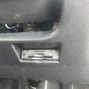 toyota auris 2016 quick_quick_DAA-ZWE186H_ZWE186-1006419 image 19
