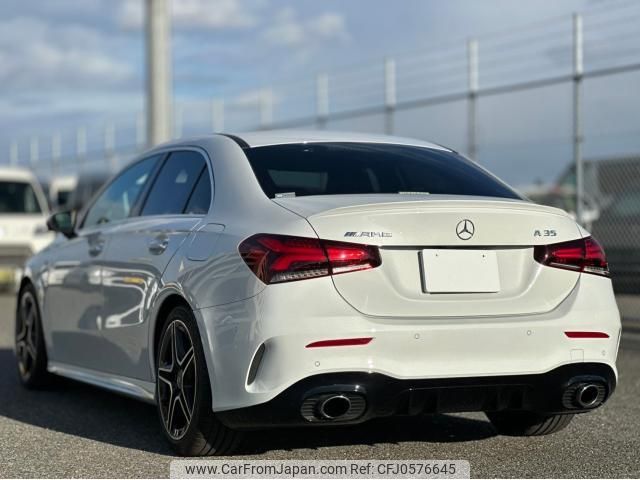 mercedes-benz a-class 2019 quick_quick_4BA-177051M_WDD1771512J160995 image 2