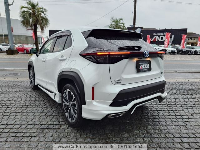 toyota yaris-cross 2023 CFJ1551654 image 2