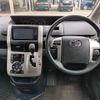 toyota voxy 2010 CFJ1522357 image 13