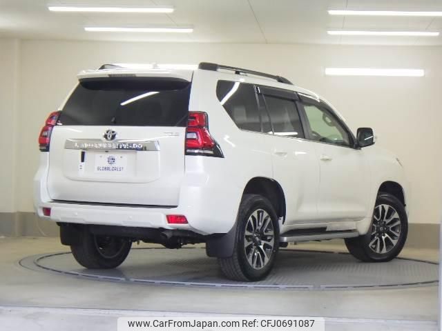 toyota land-cruiser-prado 2023 quick_quick_3DA-GDJ151W_GDJ151-0013683 image 2