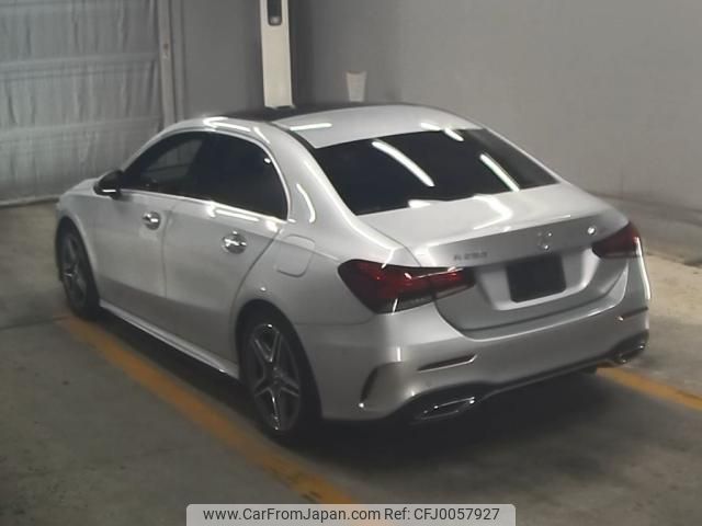 mercedes-benz a-class 2019 quick_quick_5BA-177147M_WDD1771472W003192 image 2