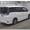 toyota voxy 2016 quick_quick_DAA-ZWR80W_0216240 image 2
