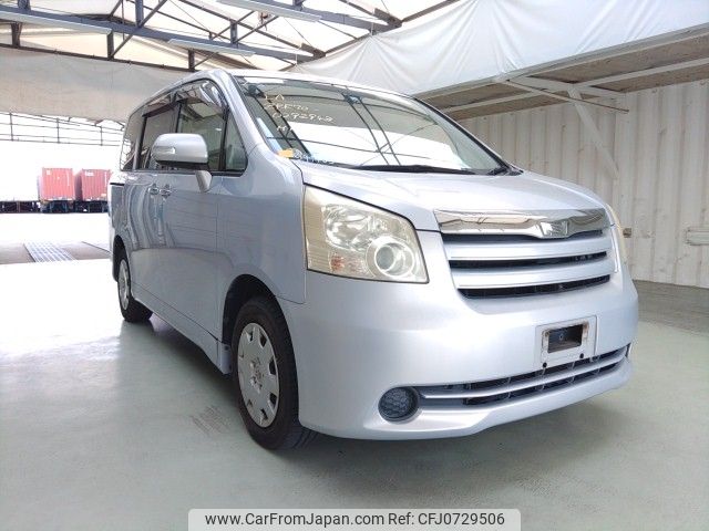 toyota noah 2010 ENHANCEAUTO_1_ea294403 image 1