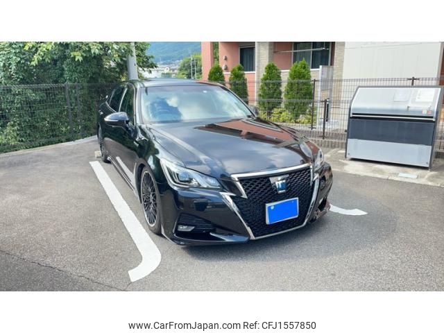 toyota crown 2016 CFJ1557850 image 1