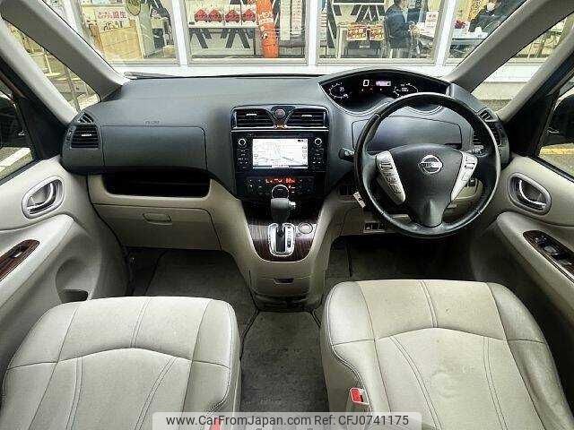 nissan serena 2015 504928-927734 image 1