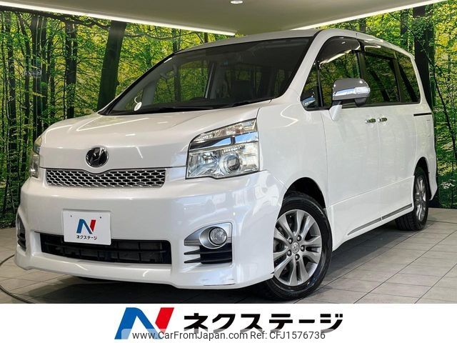 toyota voxy 2012 CFJ1576736 image 1