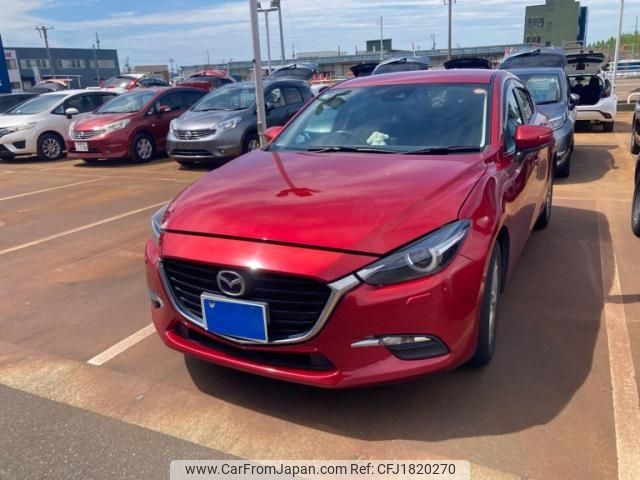mazda axela 2017 CFJ1820270 image 1