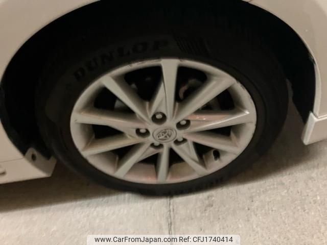 toyota prius-α 2012 CFJ1740414 image 2