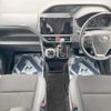 toyota noah 2019 CFJ1575192 image 2