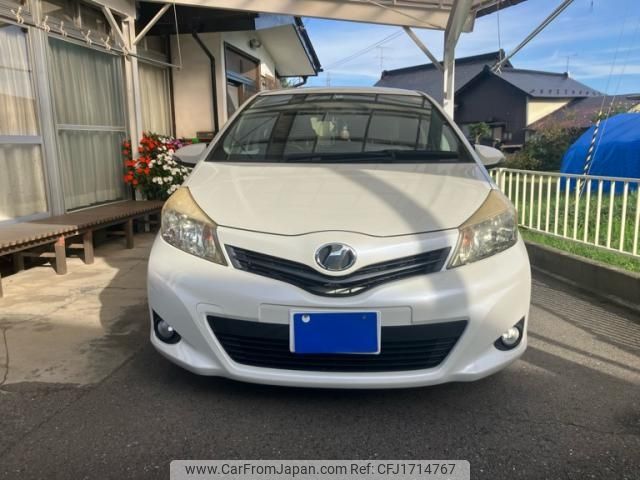 toyota vitz 2012 CFJ1714767 image 2