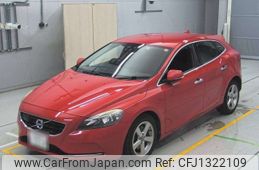 volvo v40 2014 -VOLVO 【名古屋 345せ517】--Volvo V40 MB4164T-YV1MV485BE2150936---VOLVO 【名古屋 345せ517】--Volvo V40 MB4164T-YV1MV485BE2150936-