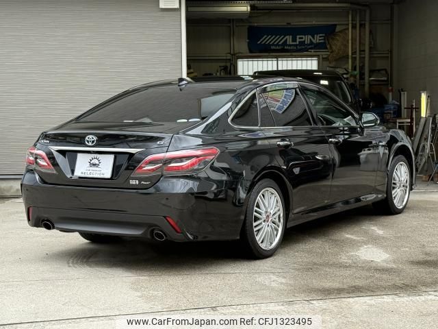 toyota crown-hybrid 2018 quick_quick_AZSH21_1000820 image 2