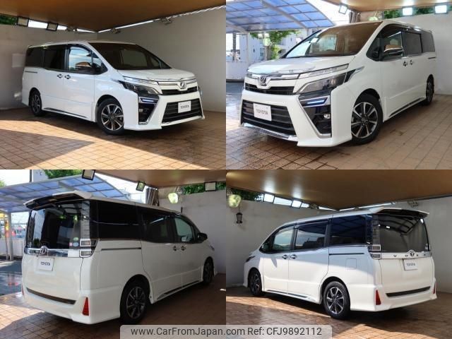 toyota voxy 2017 -TOYOTA--Voxy DBA-ZRR80W--ZRR80-0392814---TOYOTA--Voxy DBA-ZRR80W--ZRR80-0392814- image 2