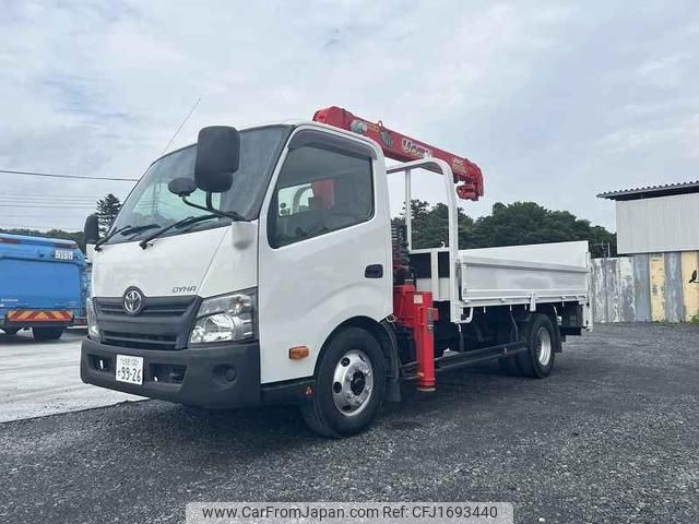 toyota dyna-truck 2017 CFJ1693440 image 1