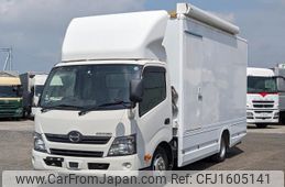 hino dutro 2017 CFJ1605141