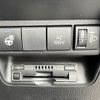 toyota aqua 2022 -TOYOTA--AQUA 6AA-MXPK11--MXPK11-2050646---TOYOTA--AQUA 6AA-MXPK11--MXPK11-2050646- image 6