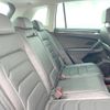 volkswagen tiguan 2018 quick_quick_5NDFGF_WVGZZZ5NZJW950434 image 10