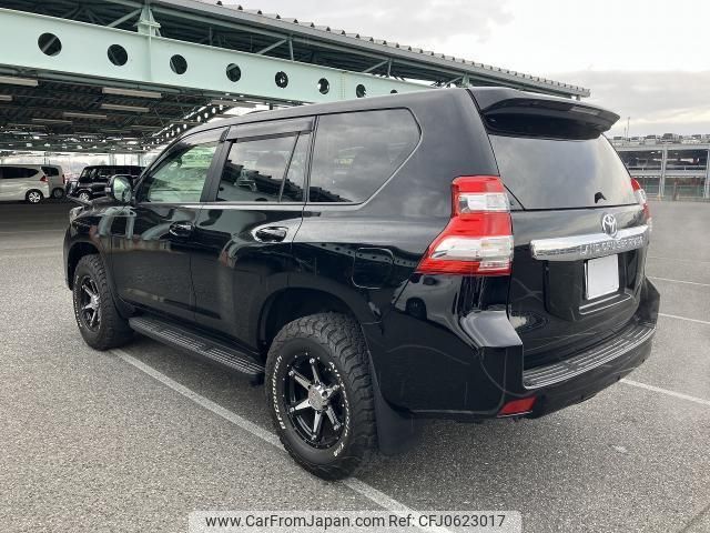 toyota land-cruiser-prado 2017 quick_quick_CBA-TRJ150W_TRJ150-0074838 image 2