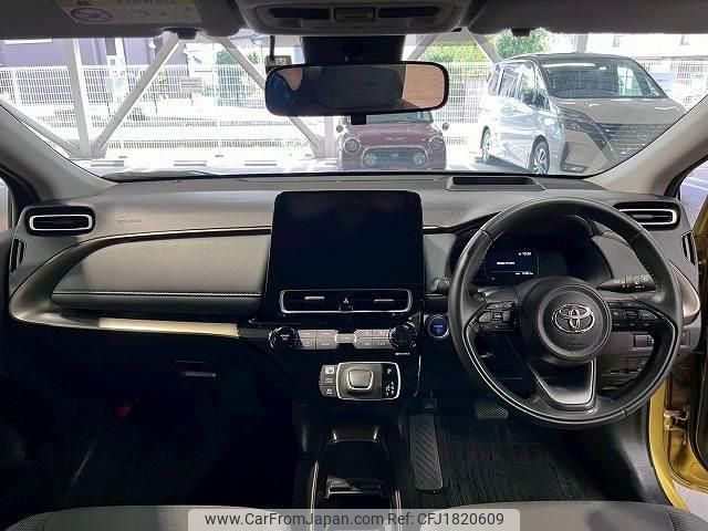 toyota aqua 2021 CFJ1820609 image 2