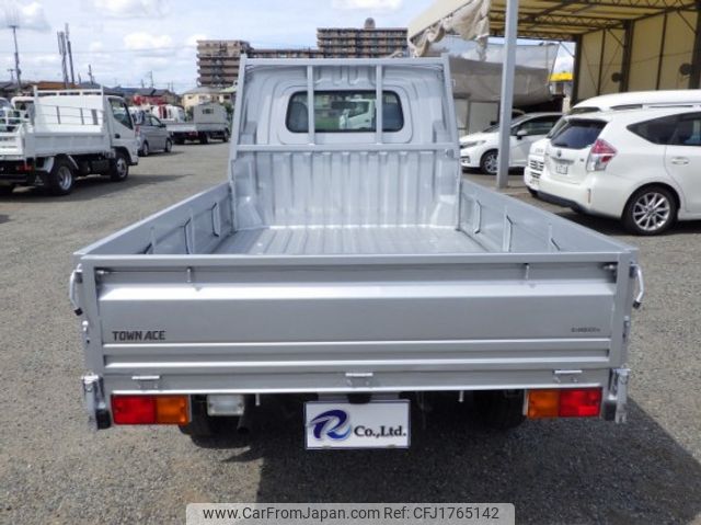 toyota townace-truck 2011 CFJ1765142 image 2