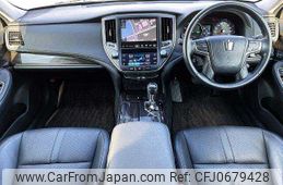 toyota crown 2015 504928-927373