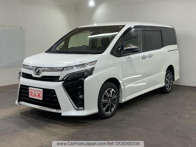 toyota voxy 2019 -TOYOTA 【名変中 】--Voxy ZRR85W--0135611---TOYOTA 【名変中 】--Voxy ZRR85W--0135611- image 1