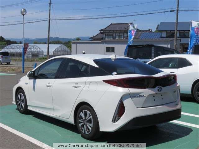 toyota prius-phv 2017 -TOYOTA--Prius PHV DLA-ZVW52--ZVW52-3021956---TOYOTA--Prius PHV DLA-ZVW52--ZVW52-3021956- image 2