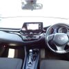 toyota c-hr 2017 N2024090221F-12 image 13