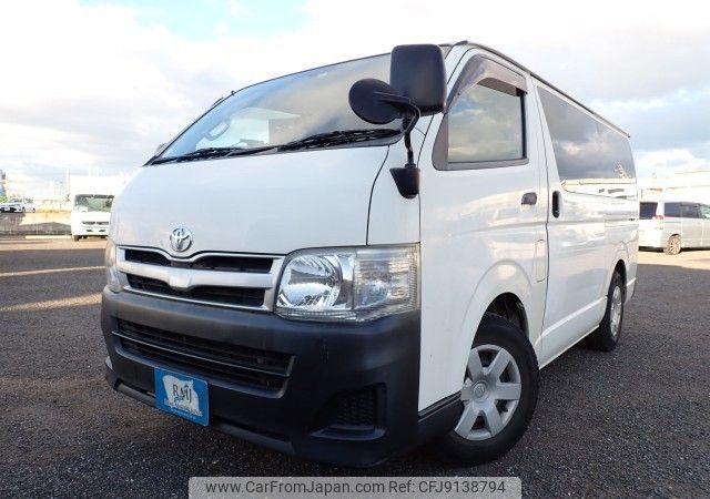 toyota regiusace 2012 REALMOTOR_N2023100313F-10 image 1