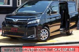 toyota voxy 2017 CFJ1554348