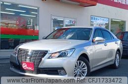 toyota crown 2013 CFJ1733472