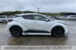 toyota c-hr 2017 NIKYO_RL30725