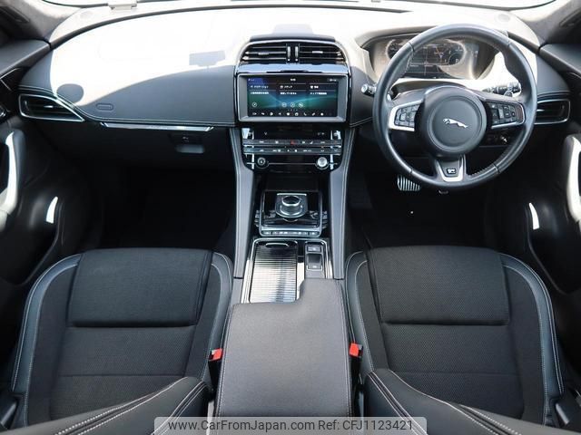 jaguar f-pace 2019 quick_quick_DC2NA_SADCA2AN3KA396006 image 2