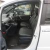 toyota voxy 2016 GOO_JP_988025033100601994002 image 57