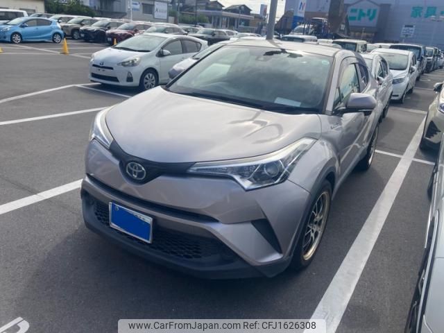 toyota c-hr 2017 CFJ1626308 image 1