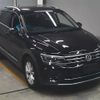 volkswagen tiguan 2019 -VOLKSWAGEN--VW Tiguan WVGZZZ5NZKW845909---VOLKSWAGEN--VW Tiguan WVGZZZ5NZKW845909- image 1