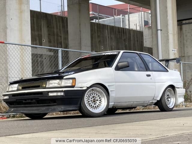 toyota corolla-levin 1985 quick_quick_E-AE86_AE860169621 image 1