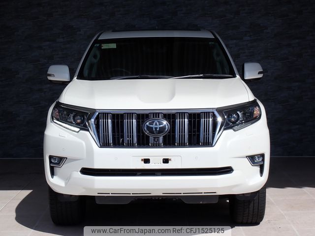 toyota land-cruiser-prado 2019 CFJ1525125 image 2