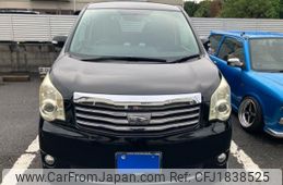 toyota noah 2010 CFJ1838525