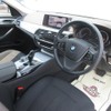 bmw 5-series 2017 -BMW--BMW 5 Series LDA-JC20--WBAJC32030G467072---BMW--BMW 5 Series LDA-JC20--WBAJC32030G467072- image 9