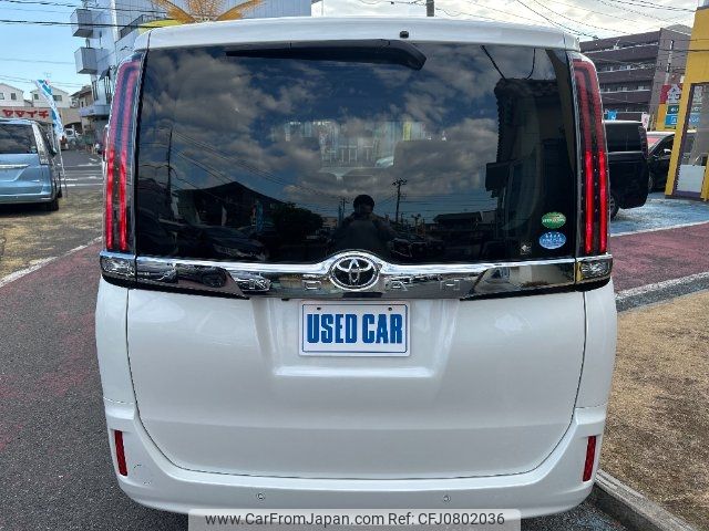 toyota noah 2017 -TOYOTA--Noah ZRR80G--0383312---TOYOTA--Noah ZRR80G--0383312- image 2