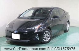 toyota prius 2018 CFJ1575975