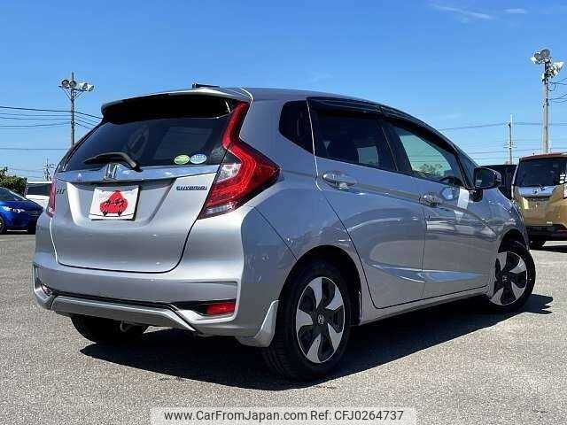 honda fit-hybrid 2017 504928-924723 image 2